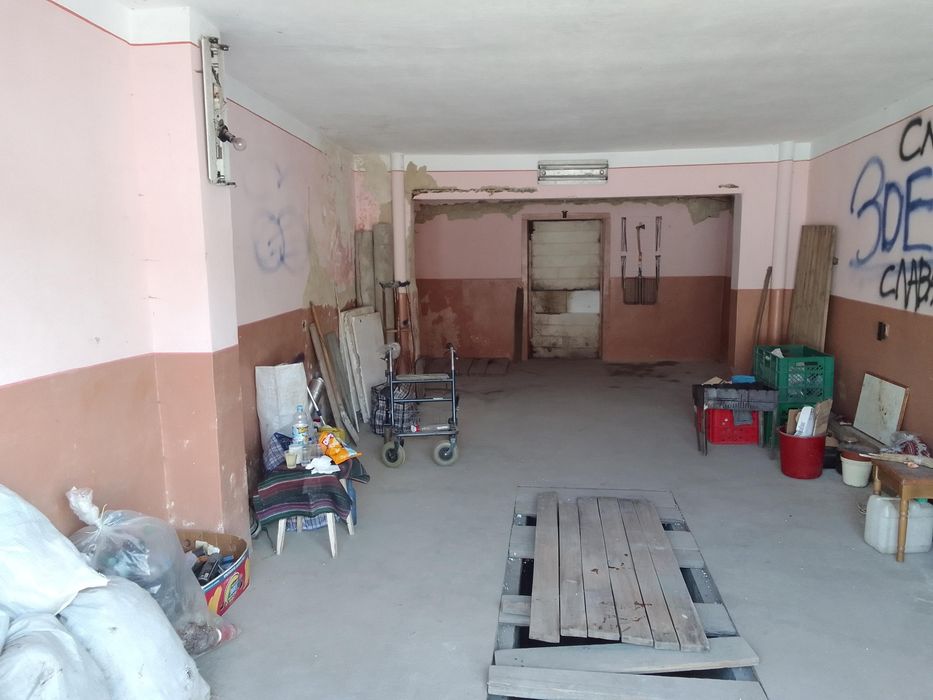 Гараж в оренду на тривалий термін