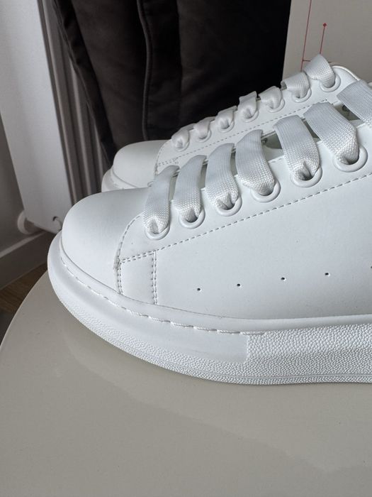 Nowe buty sneakersy Alexander McQueen 39