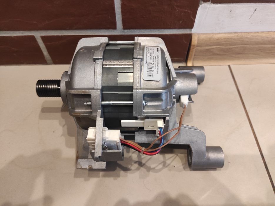 Części do pralki Whirlpool BIWMWG71484E części