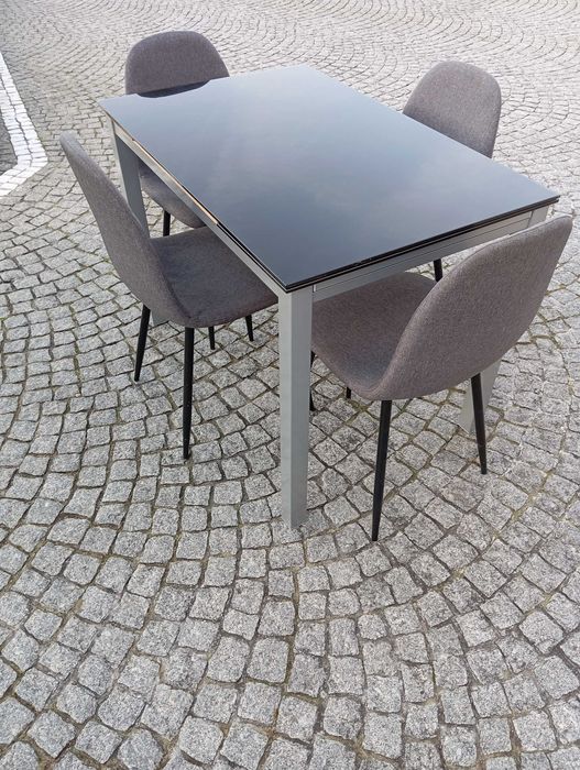 Mesa extensível 4 cadeiras