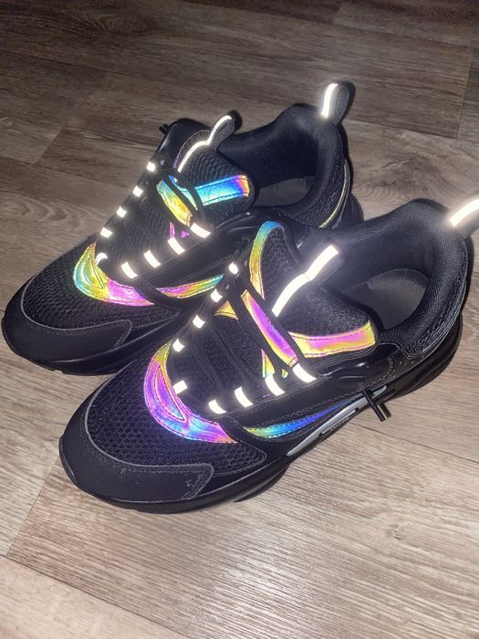 Dior b22 rainbow