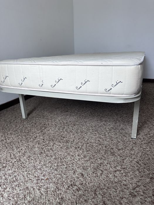 Cama de solteiro