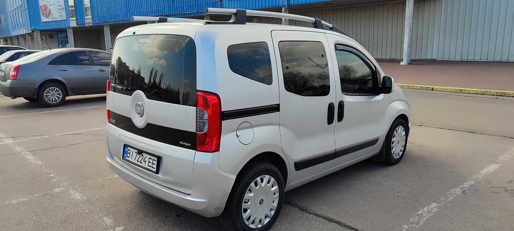 Оригінальний пасажир, сімейне авто фіат Fiat Qubo