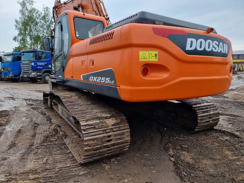 Аренда гусеничного экскаватора с оператором