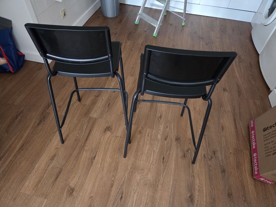 2 cadeiras altas IKEA gama Stig
