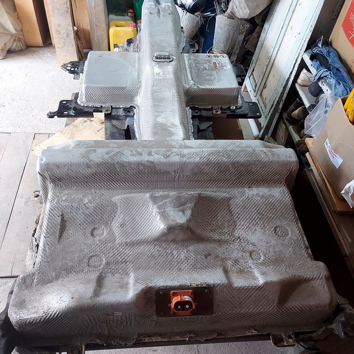 Високовольтна батарея на e-golf 24 кв