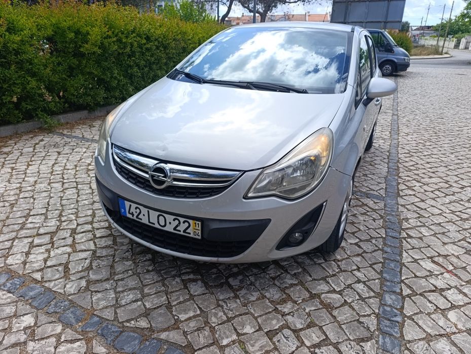 Opel corsa 1.3cdti 2950 euros