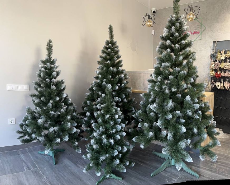 Штучні ялинки та сосни. Ялинка. Ель. Лита ялинка. Елка искусственная.