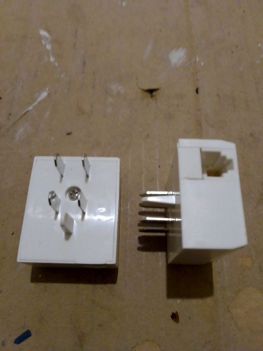 Вилки телефонные.