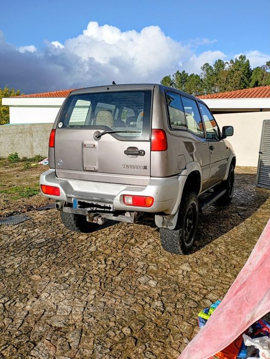 Nissan Terrano — fotografia 2