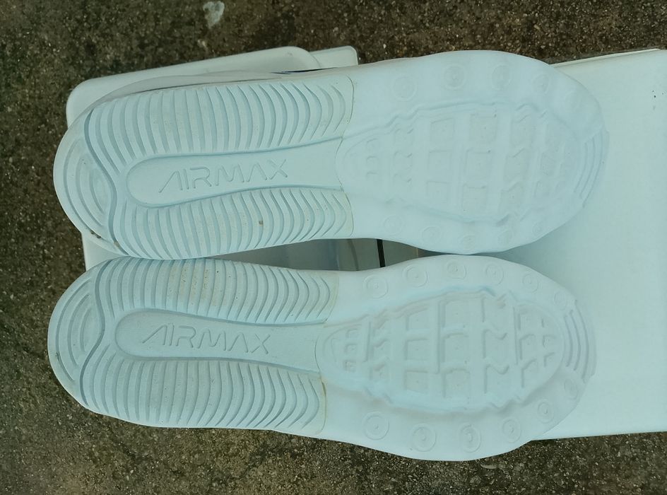 Tênis Nike air max sem uso  46