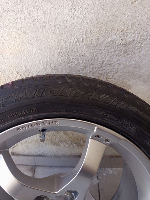 Jantes Momo 5x120 com pneus 245/45/r17