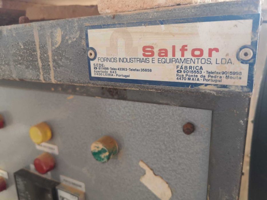 Forno industrial de cerâmica