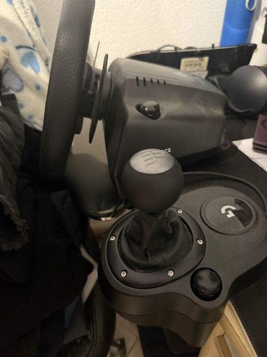 Vendo volante completo Logitech g29