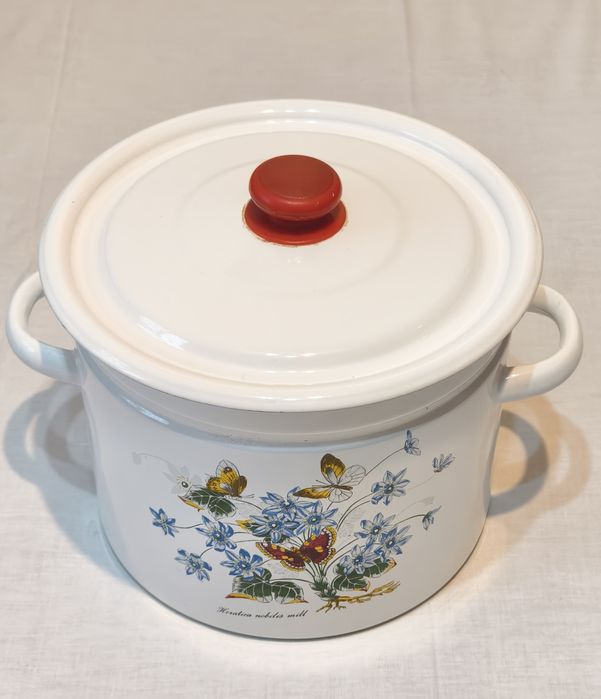 Кастрюли эмалированные большие
