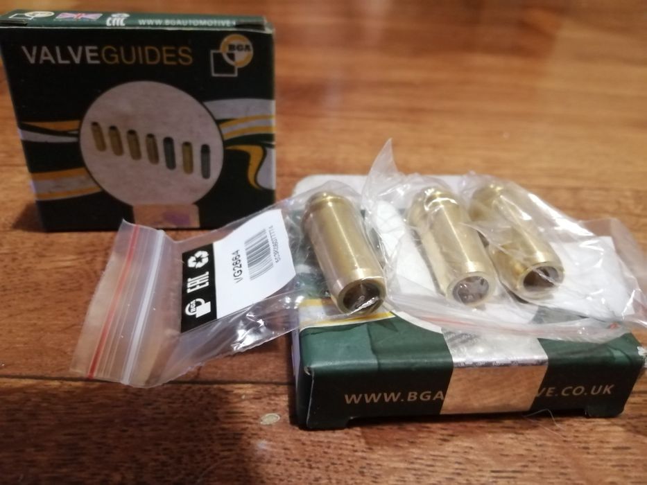 Направляющие бронзовые втулки  клапанов головки Volkswagen b3 b4