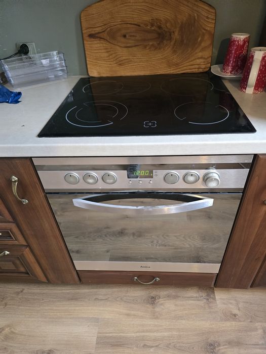 Amica Płƴta i piekarnik pod zabudowe