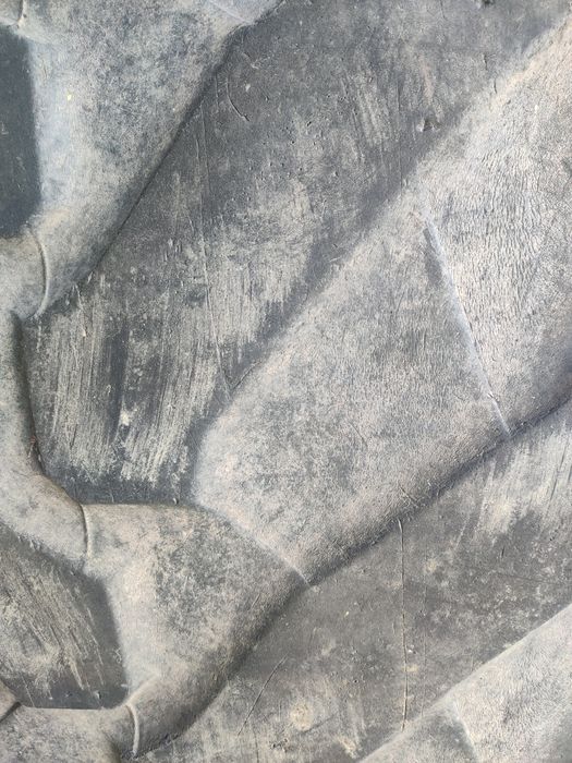 Opona Pirelli 650/65R38