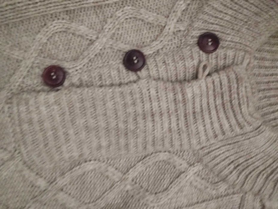 Camisola de lã beje