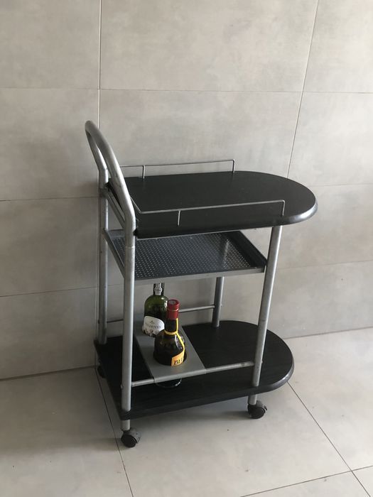 Carrinho de apoio / Bar - Desocupar - Urgente