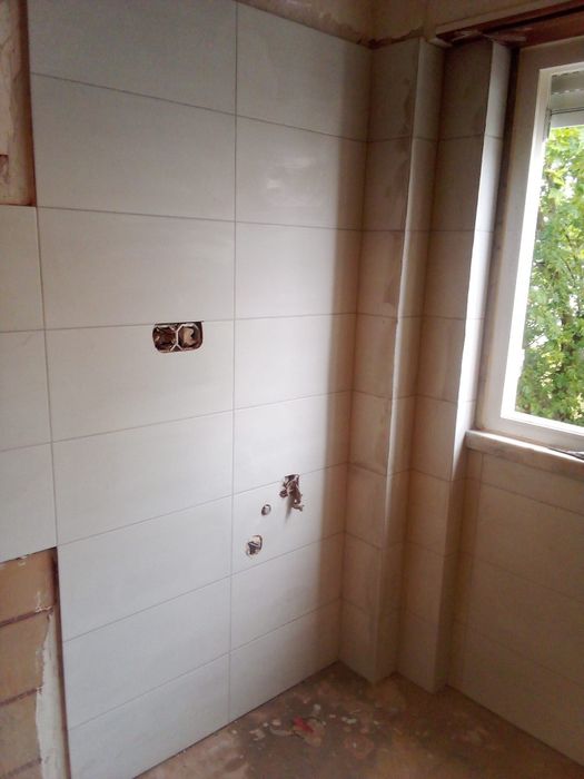 Instalacao azulejos e betumes