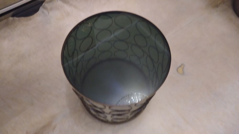 1 mesa de apoio dourada c/ vidro NOVA