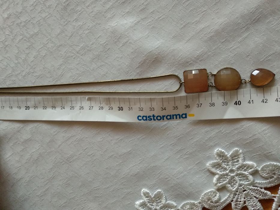 Łańcuszek z kamykami