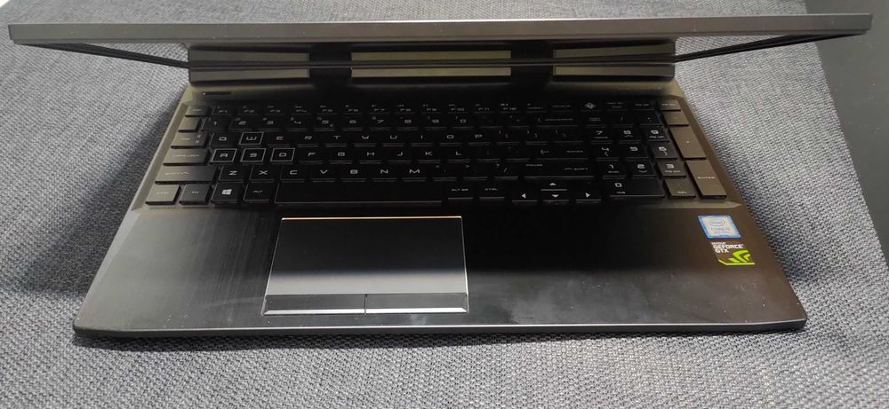 HP OMEN 15 I5 16GB 512SSD GTX 1050TI WIN11