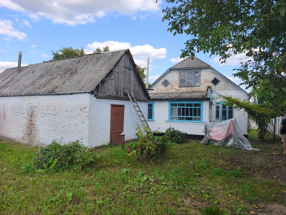 Продаж будинку в центрі Таращі