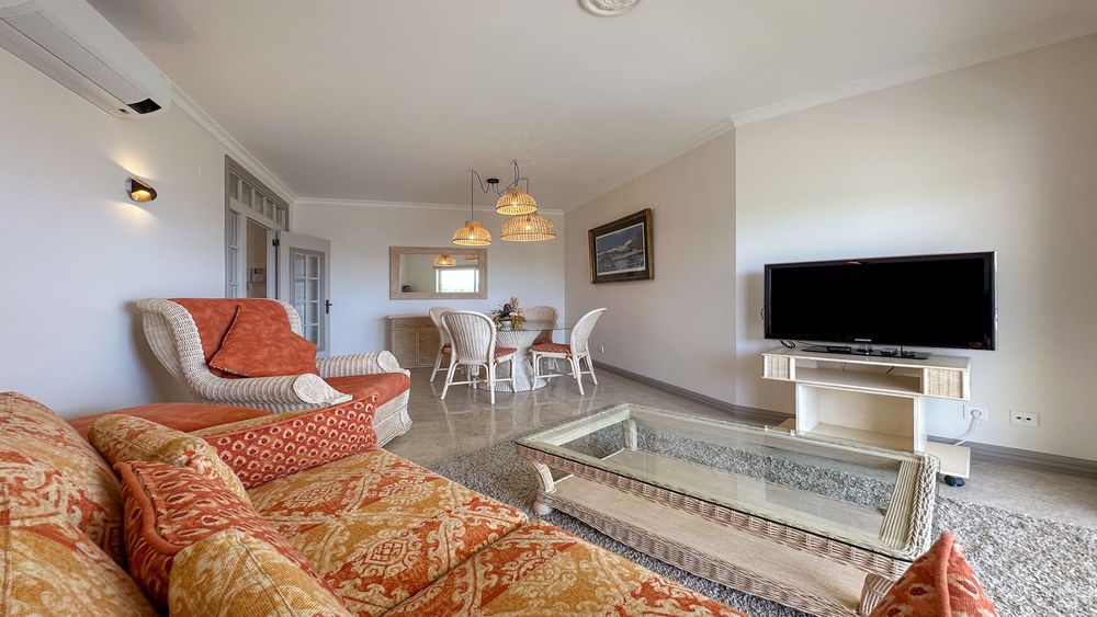 Apartamento de Luxo, Vista Mar Deslumbrante a 100m da Praia, Albufeira