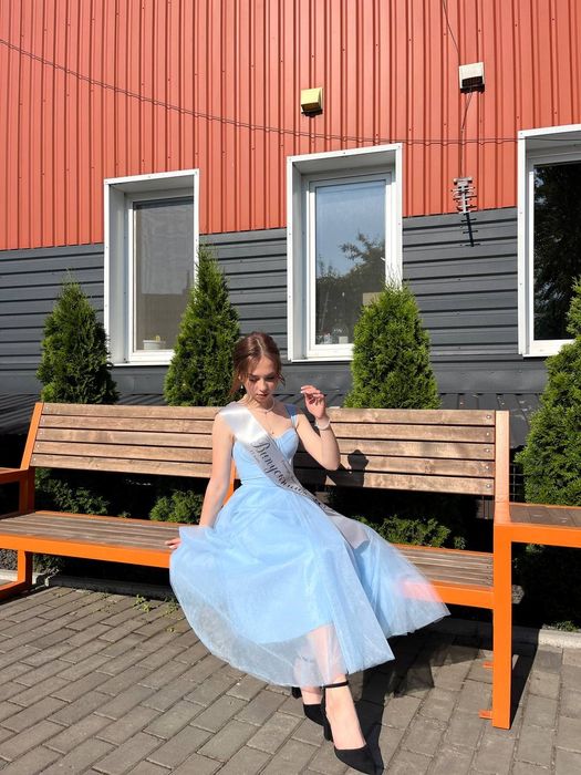 плаття випускне в ідеальному стані 5500