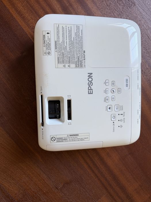 Проектор Epson EB-U32 + мобильный экран XGIMI