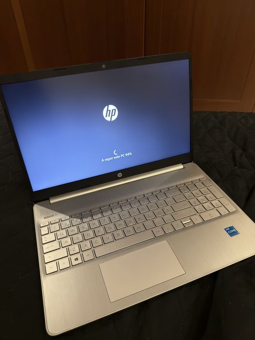 HP 15s | Intel Core i3 (11ª Gen) | 8GB RAM | SSD | 15.6" Full HD