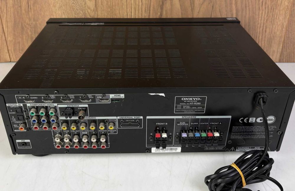 ONKYO Amplificador HT R390