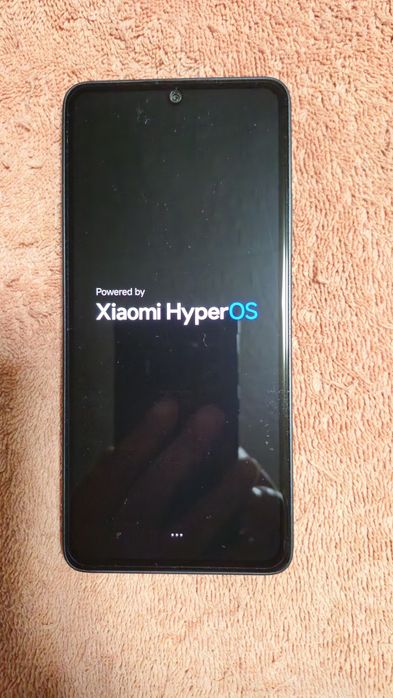 Телефон редмі 13.