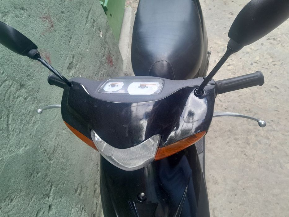 Скутер Suzuki Let's II