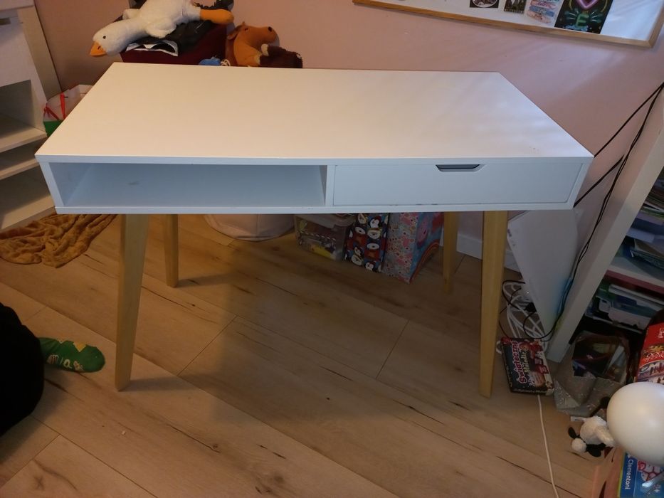 Biurko, konsolach styl skandynawski