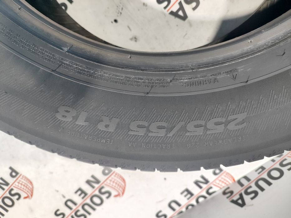 2 pneus semi novos Michelin 255-55R18 - Oferta dos Portes