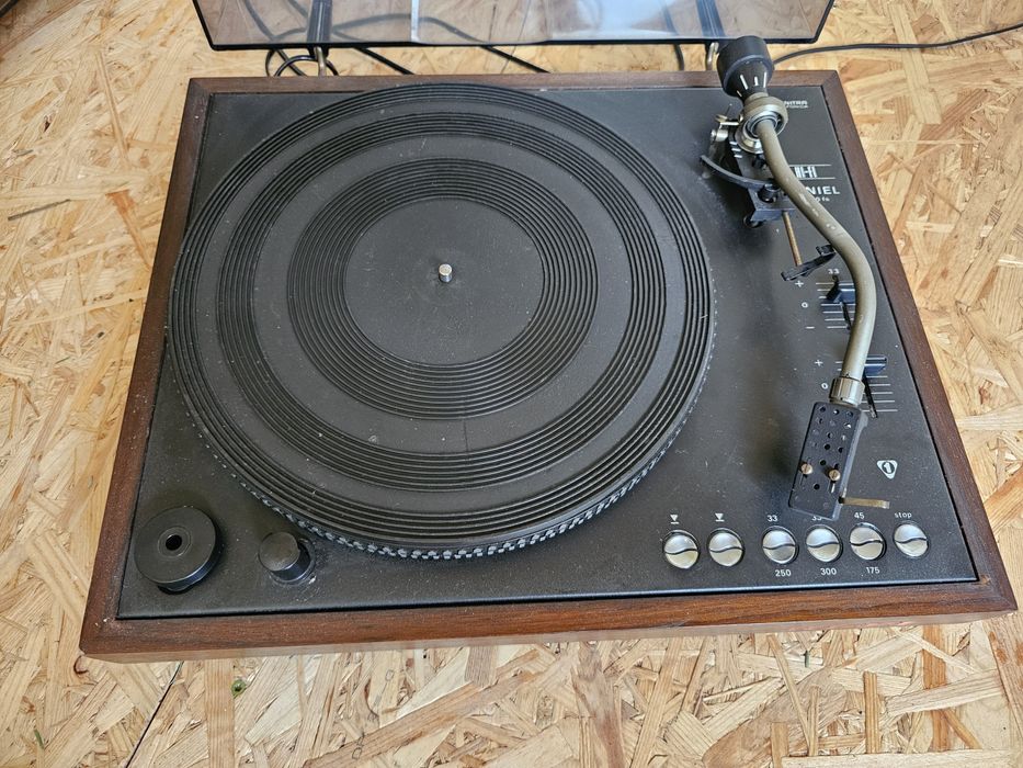 Gramofon Daniel G - 1100FS