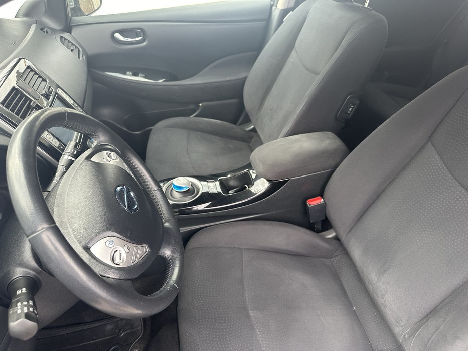 Продам Nissan Leaf 2014 г