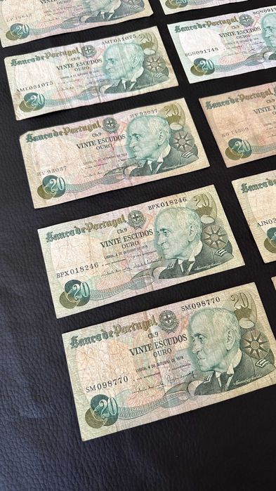 Lote 12 Notas - 20 Escudos (1978)