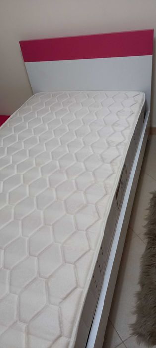 Cama Individual Semi Nova +Colchão Ortopédico