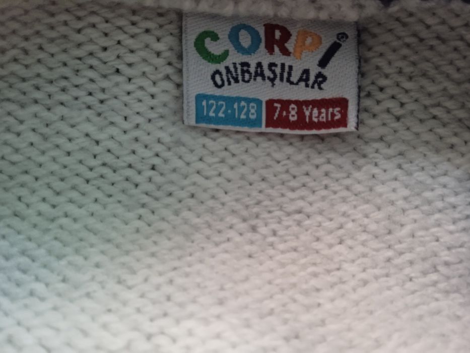 Продам свитер на мальчика