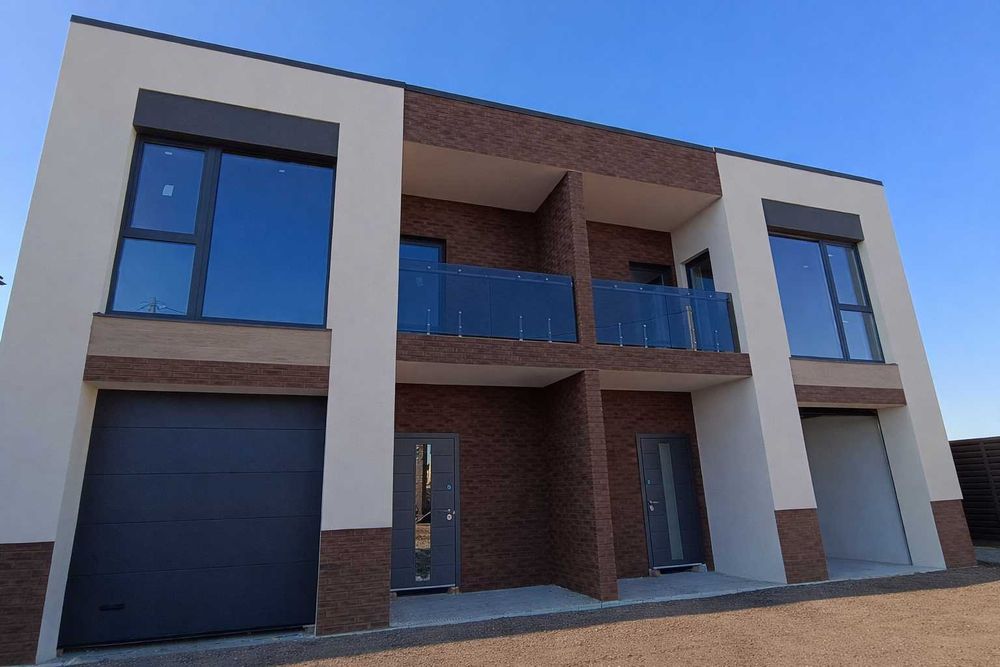 Продаж Дуплекса з гаражем - 154м2, ділянка - 3,6сот.