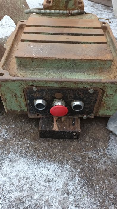 Станок свердлильний 2м112