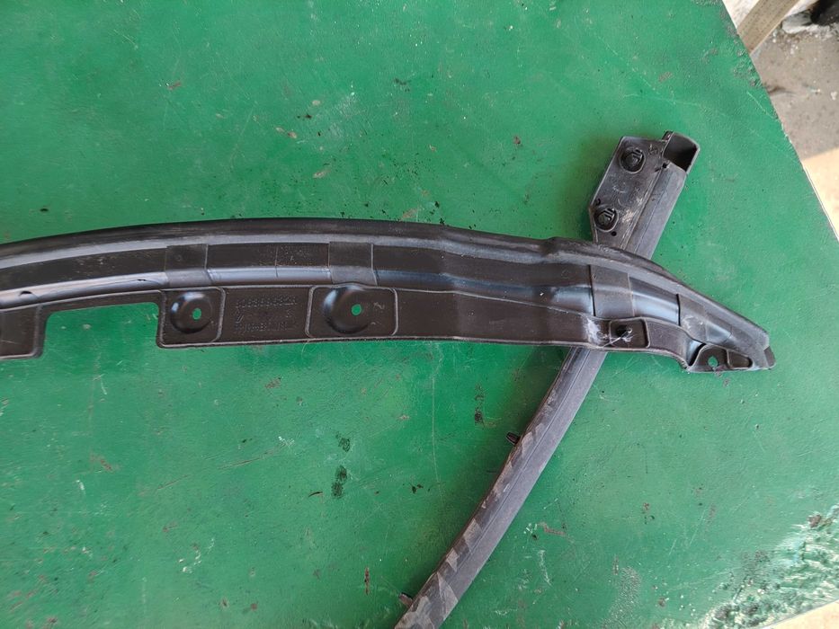 sprzedam uszczelkę drzwi przód lewy renault megane IV 808389632r