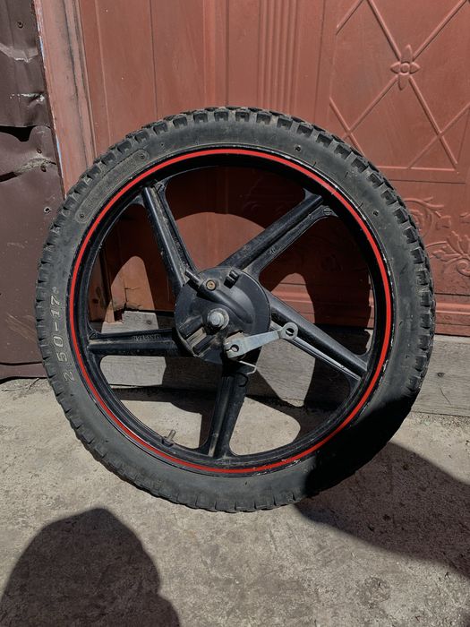 Продам переднє колесо Альфа r17