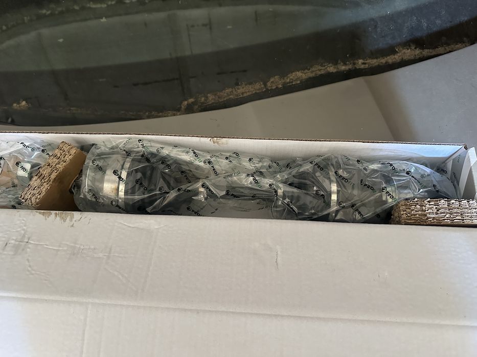 Полуось взборі Navara D40, NP300, Pathfinder