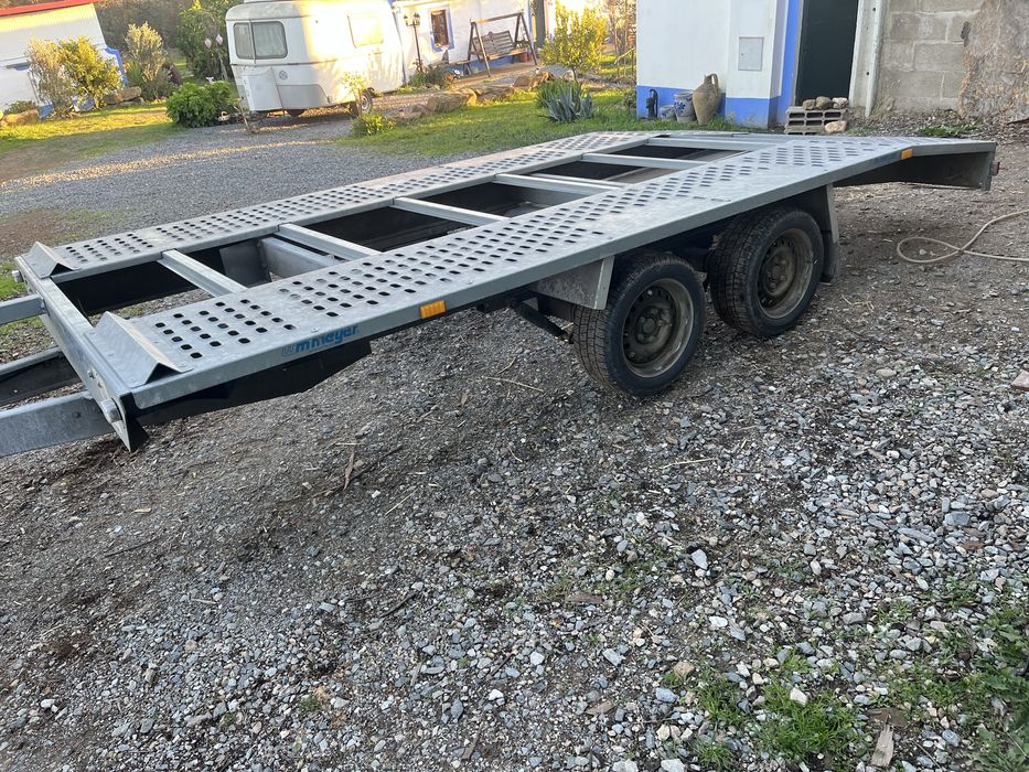 Atrelado porta Carros 2700kg