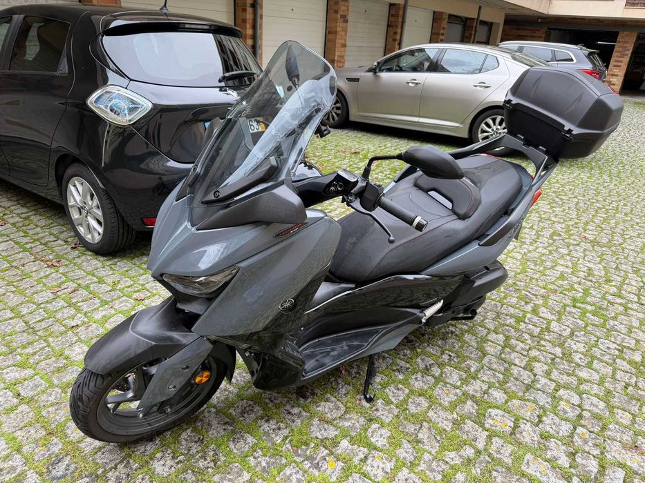 Yamaha X-Max Tech Max + Top case Yamaha - Revisada na autorizada